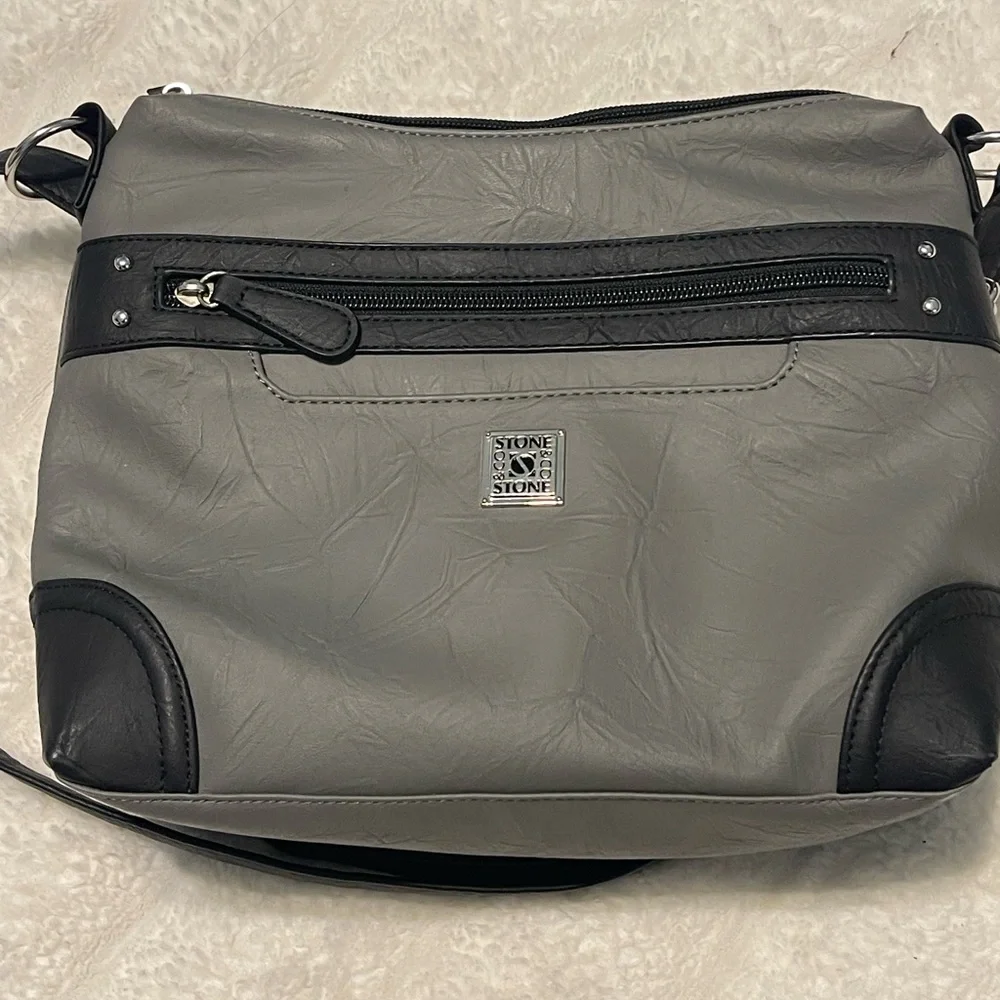 Elegant women’s stone Cloth & Stone Two-Tone Gray and Black Messenger Bag 🤍💎🩶